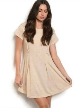 Very J Beige Short Sleeve Mini Swing Dress Sz M